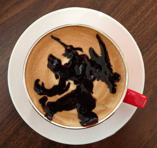 《動漫痛拉花》拿鐵達人松野浩平的藝術奶泡作品 《動漫痛拉花》拿鐵達人松野浩平的藝術奶泡作品