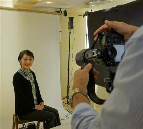 日本《遺照攝影會》生前準備在年長者中正悄悄流行