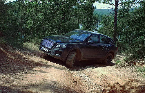 馬力上看600匹《Bentley Bentayga》越野身手搶先秀 馬力上看600匹《Bentley Bentayga》越野身手搶先秀