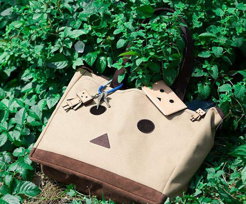 《紙箱人聯名商品》精品化的阿愣每件都想要入手