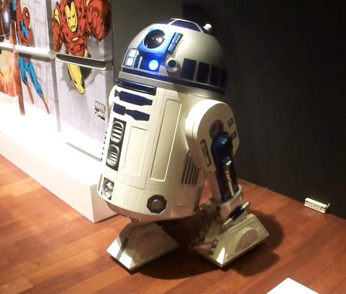 自走式《R2-D2冰箱》好想在家裡養一隻>///< 自走式《R2-D2冰箱》好想在家裡養一隻>///<