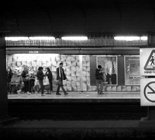 好可怕系列《5個詭異的地下鐵事件》每個都好像藏著大秘密