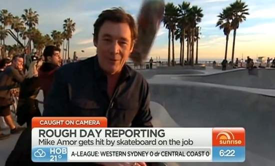 主播記者《鏡頭前出糗全記錄》現場直播就是個悲劇