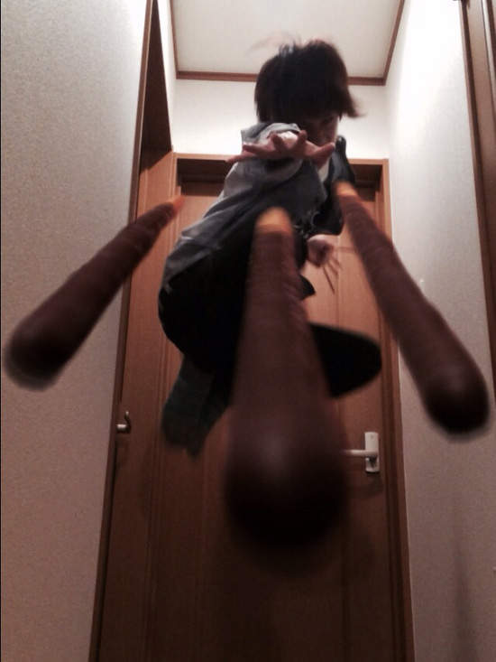 每年定番《戰鬥版Pocky照》開始期待明年おがくず的照片啦ww  每年定番《戰鬥版Pocky照》開始期待明年おがくず的照片啦ww