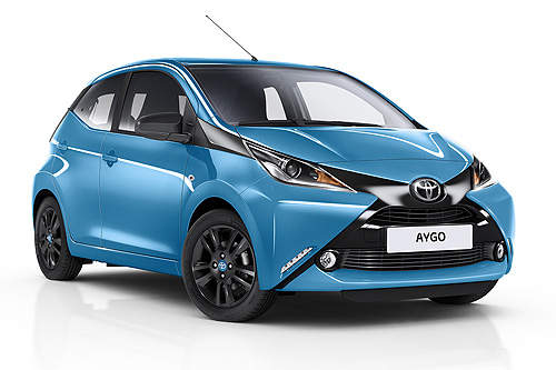 《Toyota Aygo X-Cite》藍黑搭配更有型 《Toyota Aygo X-Cite》藍黑搭配更有型