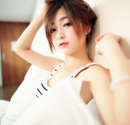 《愛睏妹王梓如》正妹一天要睡多久才夠呢? 《愛睏妹王梓如》正妹一天要睡多久才夠呢?
