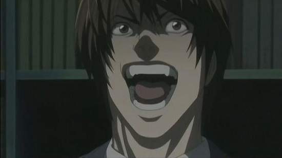 日劇《死亡筆記本》觀看之後的骨折意外 老兄記得下次不要笑太誇張啊