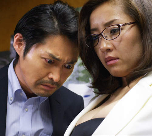 《男生最重視的女性部位》臉和胸部到底哪個才最重要呢? 《男生最重視的女性部位》臉和胸部到底哪個才最重要呢?