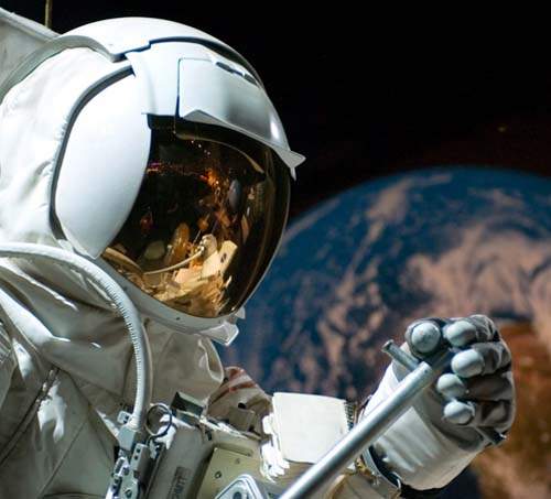 《Google Lunar XPrize 登月競賽》美國與日本隊決定在月球比一場賽車