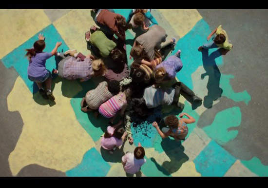 黑色喜劇《殭屍小屁孩》傳說中電影不能殺小孩的禁令呢?  黑色喜劇《殭屍小屁孩》傳說中電影不能殺小孩的禁令呢?