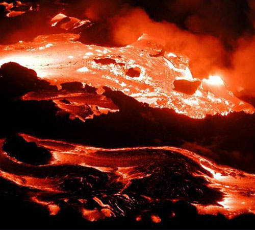 美國太空總署《NASA VolcanoBot 火山機器人》確定是丟進這岩漿口裡沒錯嗎（汗）