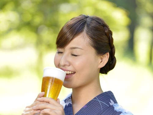 《日本酒類廣告新規定》喝酒禁止咕嚕咕嚕 會不會管太多了啊? 《日本酒類廣告新規定》喝酒禁止咕嚕咕嚕 會不會管太多了啊?