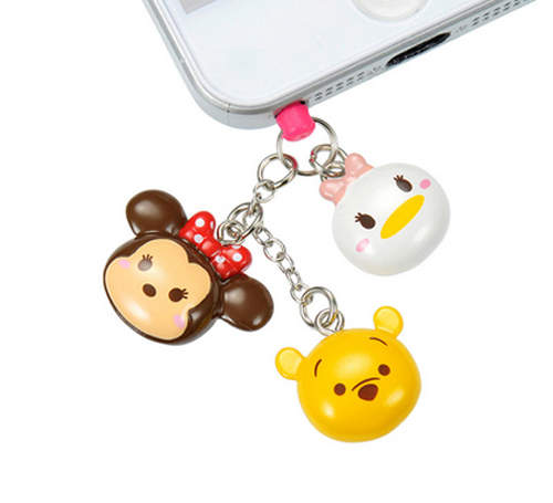 日本東京迪士尼《TSUM TSUM 手機吊飾》喜歡玩這個app遊戲的朋友一定要看看喔