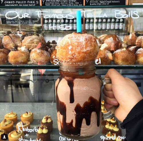 《爆表甜甜圈奶昔》這兩者的結合真的是太邪惡了 《爆表甜甜圈奶昔》這兩者的結合真的是太邪惡了