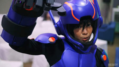 神Cosplay《大英雄天團》會動的濱田廣好可愛啊~ 神Cosplay《大英雄天團》會動的濱田廣好可愛啊~