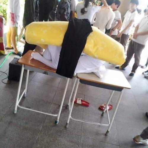 議政府高中的《低成本畢業照》Cosplay的精神在搞笑兩字 議政府高中的《低成本畢業照》Cosplay的精神在搞笑兩字