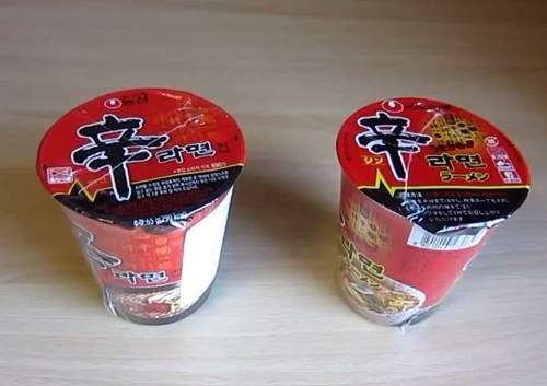 《日韓泡麵的比較》怎又有淚笑的衝動...... 《日韓泡麵的比較》怎又有淚笑的衝動......