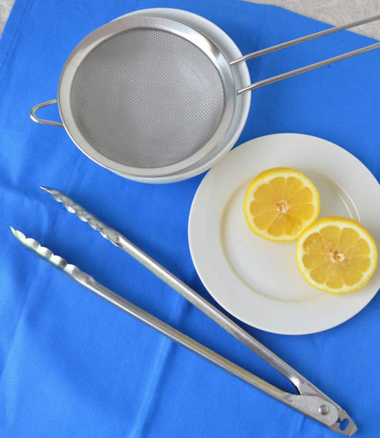 《生活宅偏方》一支鐵夾輕鬆擠汁做沙拉的好方法 《生活宅偏方》一支鐵夾輕鬆擠汁做沙拉的好方法