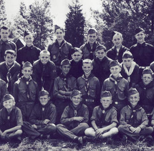 都市傳傳說《美國童軍之間流傳的祕密》到底誰是 Betsy 都市傳傳說《美國童軍之間流傳的祕密》到底誰是 Betsy