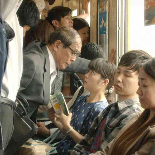 《電車上的壁咚意外》這...所以應該先害羞嗎www(苦笑) 《電車上的壁咚意外》這...所以應該先害羞嗎www(苦笑)