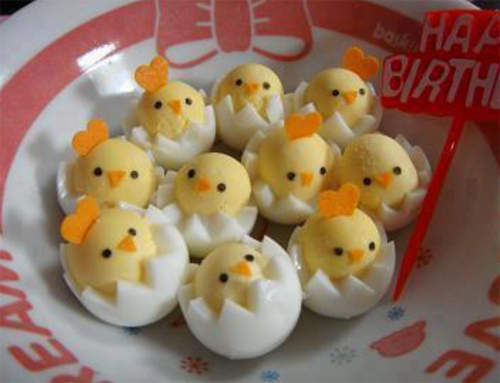 《小雞水煮蛋》到底是雞生蛋還是蛋生雞？反正通通拿去做便當啦（？）