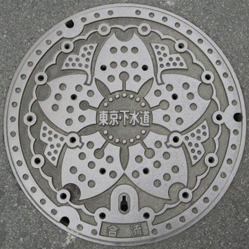 日本《櫻花水溝蓋》原來我們都誤會了 那是狗頭不是櫻花 日本《櫻花水溝蓋》原來我們都誤會了 那是狗頭不是櫻花