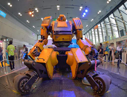 《亞馬遜網購陸行機器人》到底是哪位土豪買回家當玩具了？