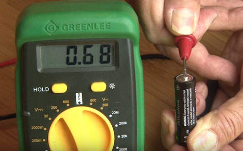 科學教室《3秒快速判斷電池是否有電》會不會太簡單了（灑花） - 圖片4