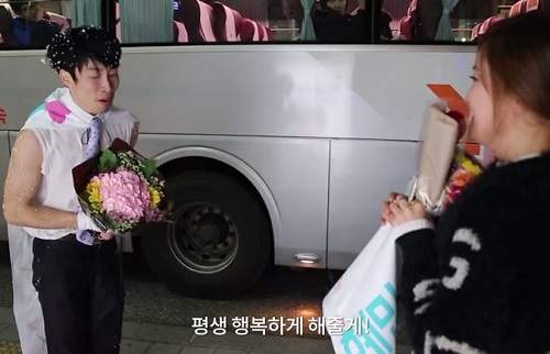 《公車站的告白》比起勇氣更佩服行銷公司的創意