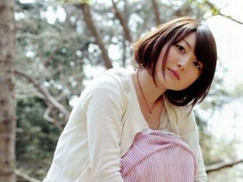 聲優《花澤香菜》說到演唱會當然少不了這些東西… 聲優《花澤香菜》說到演唱會當然少不了這些東西…