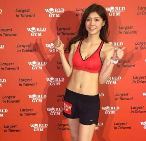 《GymGym妹廖若妤》運動背心下的腹肌好性感 《GymGym妹廖若妤》運動背心下的腹肌好性感