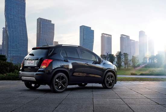 《Chevrolet Trax Midnight Edition》暗黑勁裝帥氣上身 《Chevrolet Trax Midnight Edition》暗黑勁裝帥氣上身