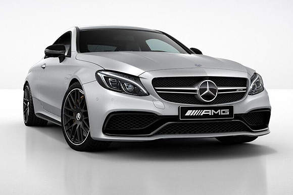 《Mercedes-AMG C63 Coupe》酷黑Night Package套件上身 《Mercedes-AMG C63 Coupe》酷黑Night Package套件上身