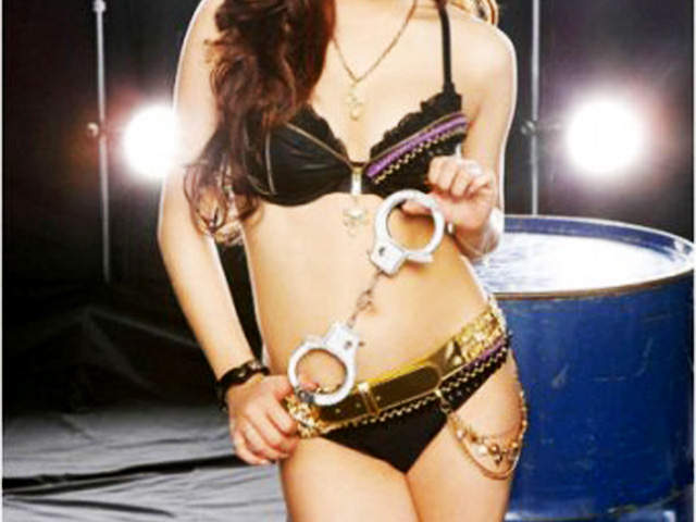 《S系的日本女星 TOP 10》叫這些女星們女王也不為過啊~ 《S系的日本女星 TOP 10》叫這些女星們女王也不為過啊~