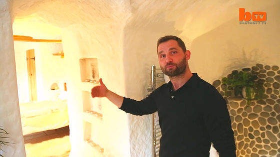 英國《真實版Minecraft》打造「洞穴房間」驚人毅力的男子 英國《真實版Minecraft》打造「洞穴房間」驚人毅力的男子