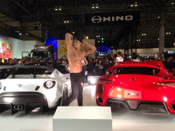 《2016東京改裝車展》網友發現會場上Toyota的怪現象XD