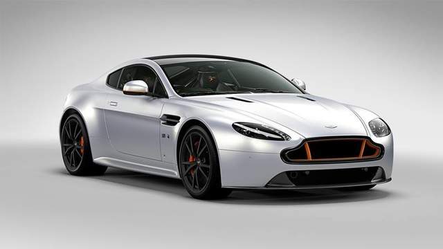 限量《Aston Martin V8 Vantage S Blades Edition》飛行靈魂上身