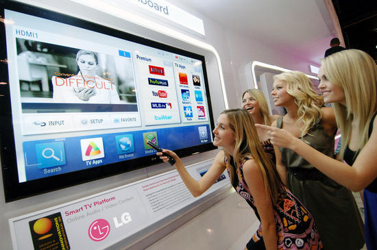 LG決心搶下電視市場寶座 CES發表智慧科技家庭娛樂產品