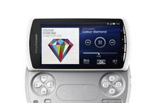 Sony Ericsson Xperia™ PLAY － 全世界第一款PlayStation Certified智慧手機
