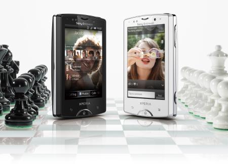 Sony Ericsson Xperia™ mini、mini pro 黑白雙色  輕巧上市