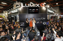 2013台北資訊月 Panasonic LUMIX GM1輕單眼相機夢幻登場！