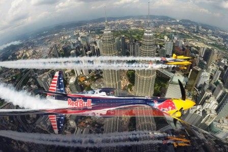 Red Bull Air Race首度登場亞洲-馬來西亞極速競飛