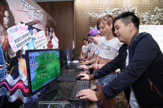 遊戲橘子攜手中國網易參戰MOBA遊戲市場 《英雄三國》今日公測開戰