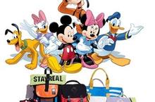 【迪士尼系列包款】背著米奇跟唐老鴨出門？6款讓你驚奇不已的創意包包！