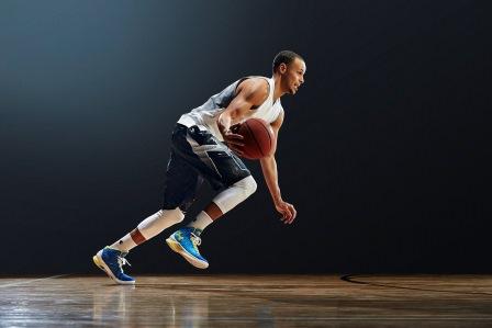 UNDER ARMOUR攜手NBA巨星Stephen Curry 打造「The Curry One」球星專屬鞋款 明星賽前搶先首賣
