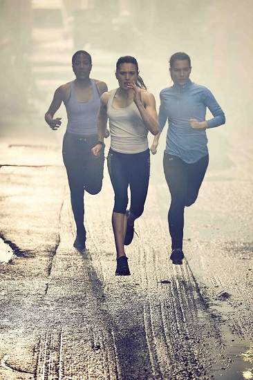 UNDER ARMOUR全新長跑跑鞋「SpeedForm® Slingride」最完整鞋面科技輕盈、穩定、極舒適 給長跑跑者最強裝備！