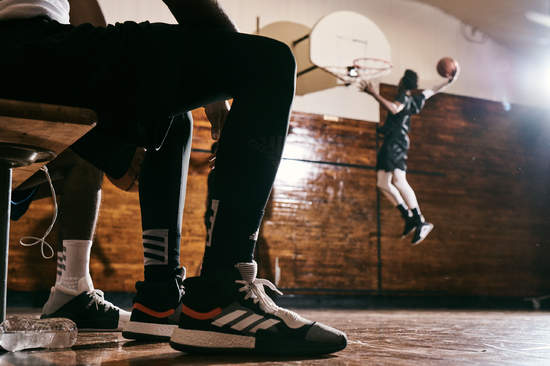 源自街頭籃球聖地  adidas Brooklyn Farm推出創新力作 全新籃球系列鞋款  嶄新登場