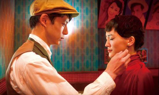 坂口健太郎「玻璃之吻」獻綾瀨遙 《浪漫劇場》向經典電影致敬