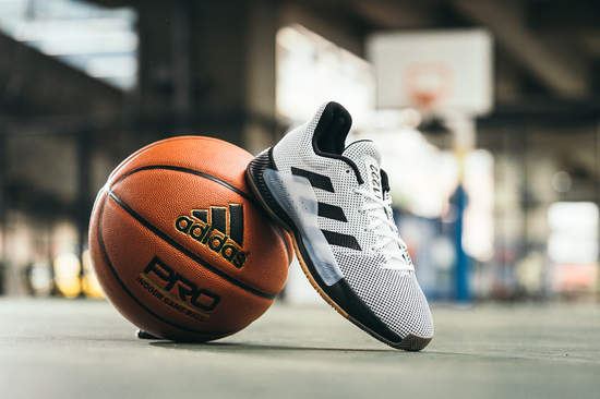 adidas推出全新PRO BOUNCE MADNESS 2019系列籃球鞋款 布魯克林創意基地操刀 即日起引領風範