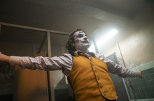 導演陶德菲利普斯 重塑高譚市犯罪王子：【小丑】 同理心是導演希望帶給觀眾的訊息